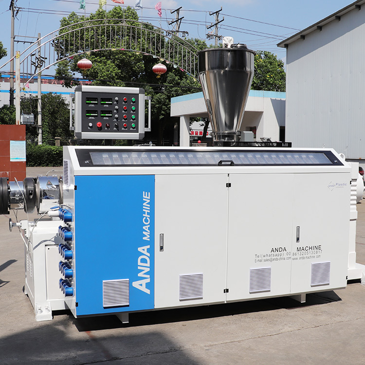 Máy làm tấm tường WPC
