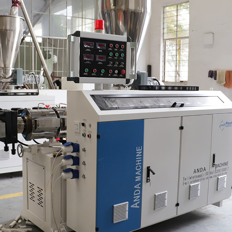 Máy ép đùn băng đôi trục vít PVC